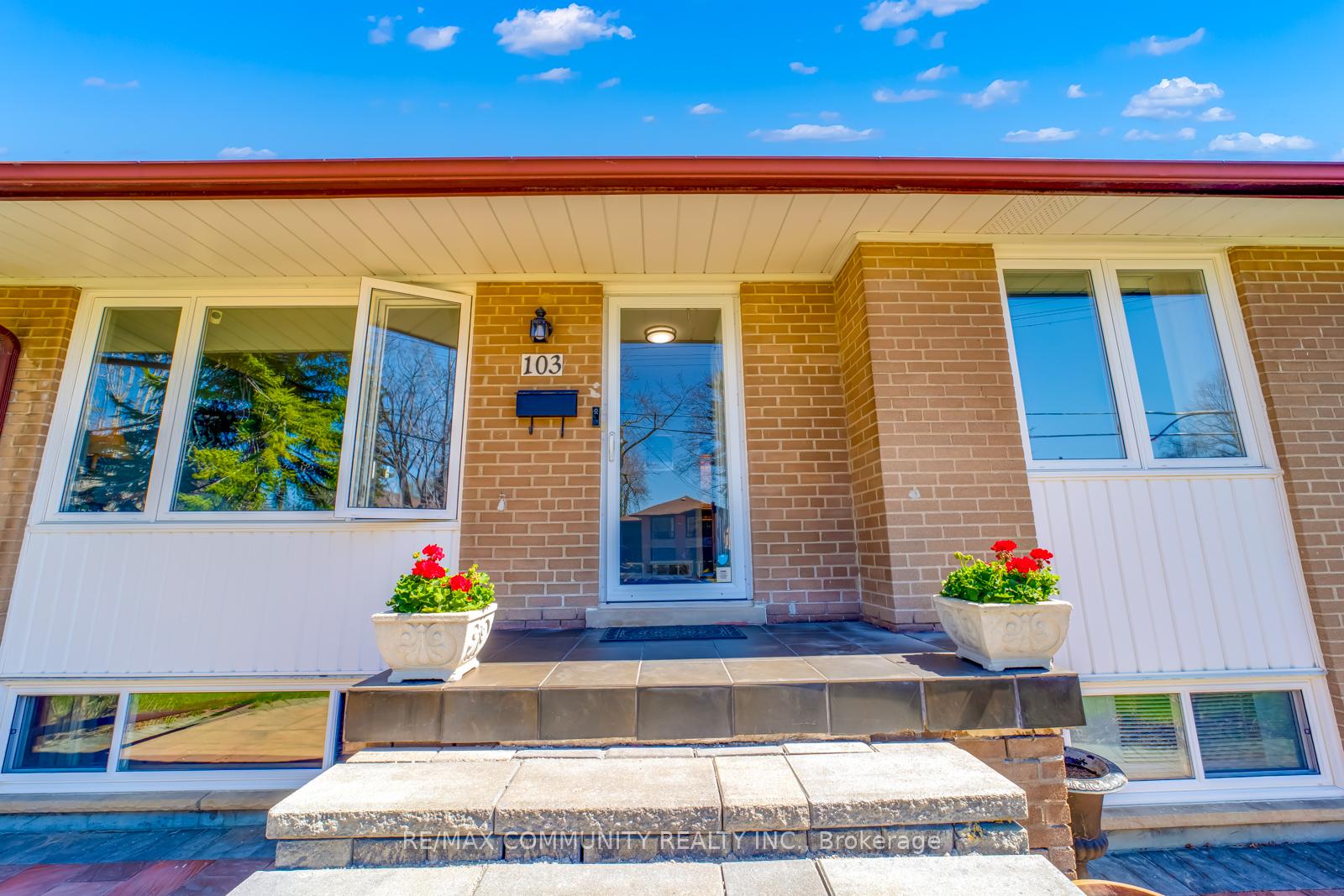 Photo 5 of 103 Packard Boulevard, Scarborough, Bendale — HOMEH