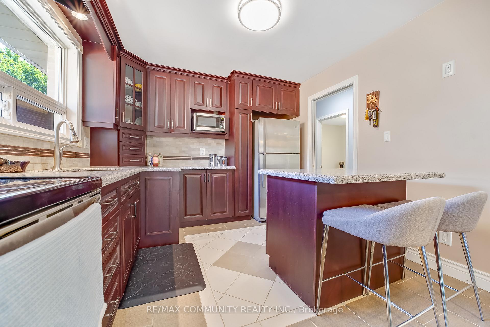 Photo 14 of 103 Packard Boulevard, Scarborough, Bendale — HOMEH