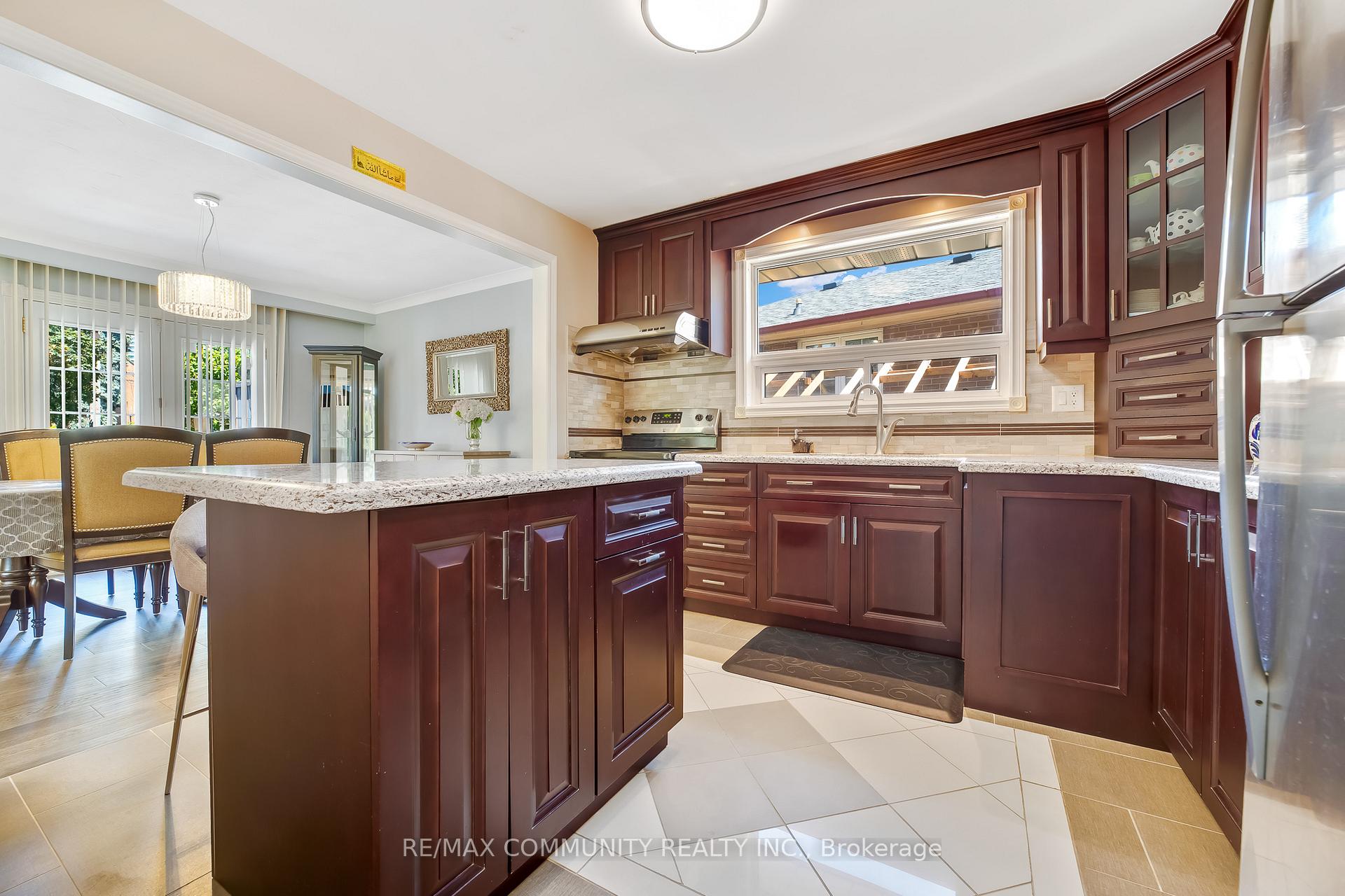 Photo 15 of 103 Packard Boulevard, Scarborough, Bendale — HOMEH