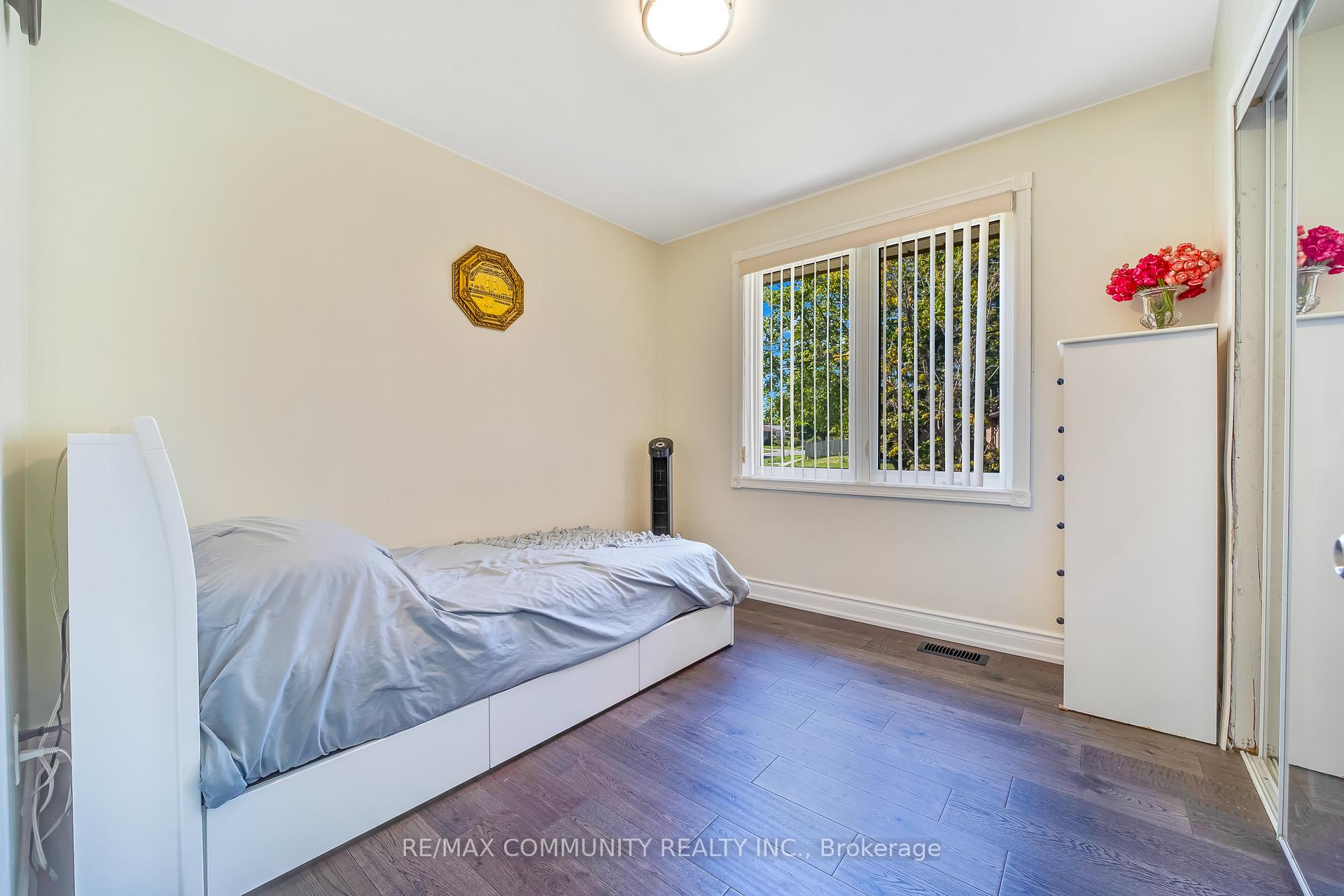 Photo 21 of 103 Packard Boulevard, Scarborough, Bendale — HOMEH