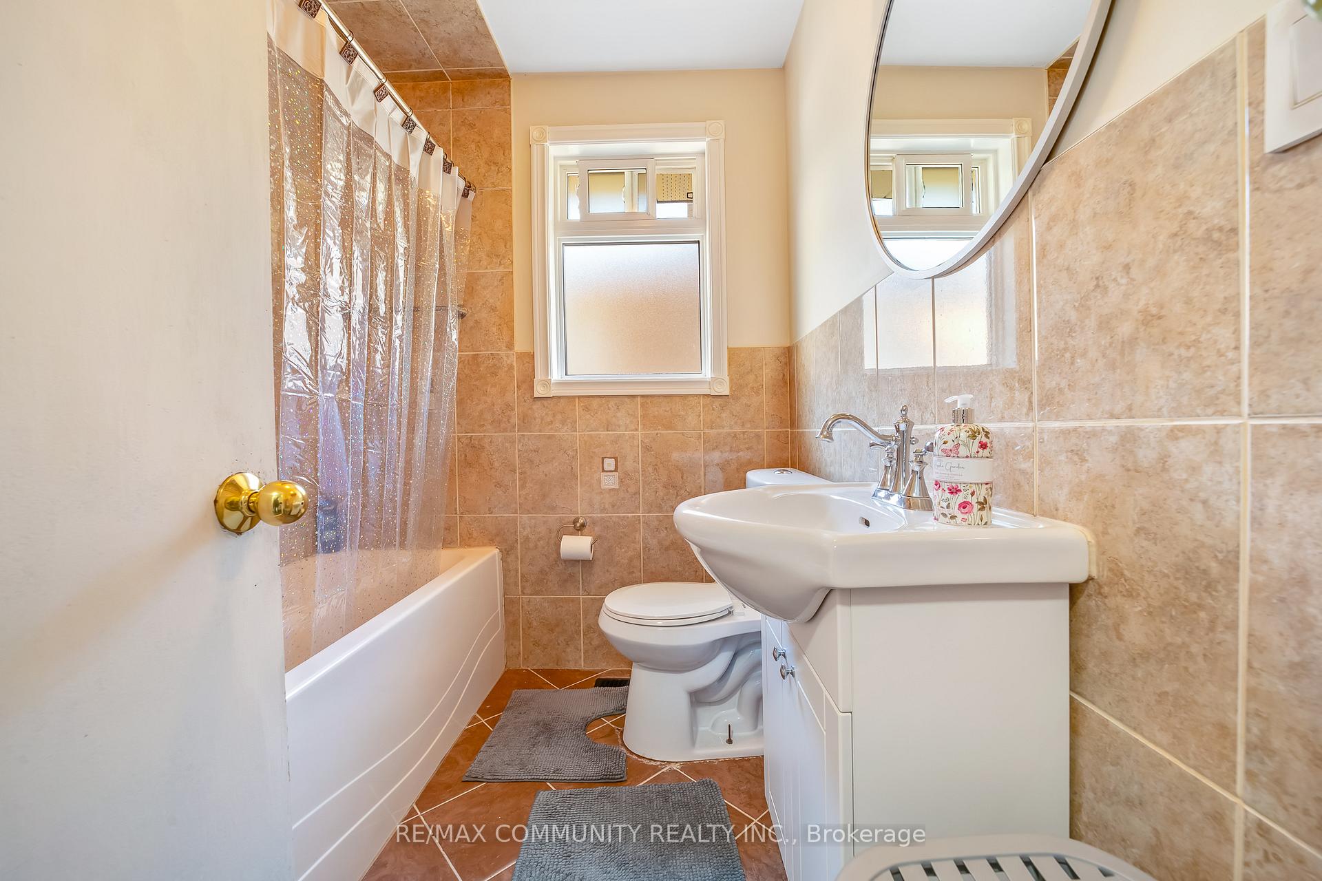 Photo 23 of 103 Packard Boulevard, Scarborough, Bendale — HOMEH