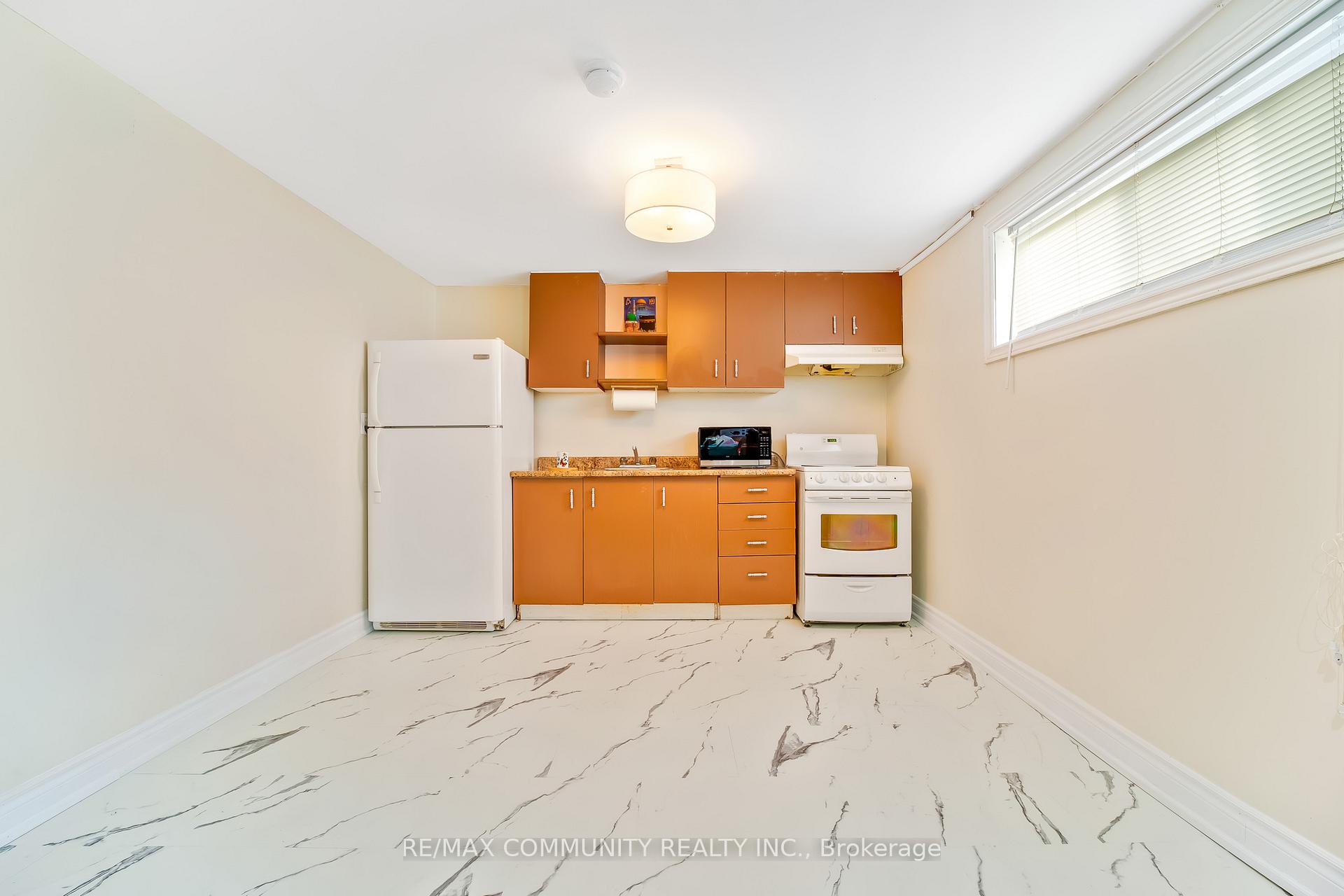 Photo 32 of 103 Packard Boulevard, Scarborough, Bendale — HOMEH
