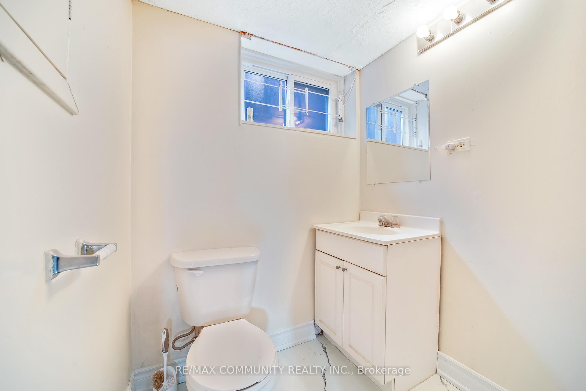 Photo 33 of 103 Packard Boulevard, Scarborough, Bendale — HOMEH