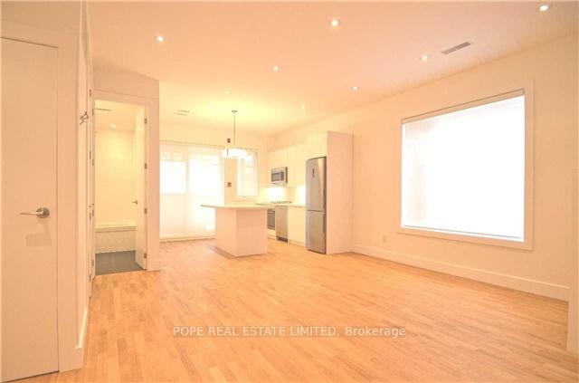 Photo 5 of Unit 6, 427 Crawford Street, Toronto, Palmerston-Little Italy — HOMEH