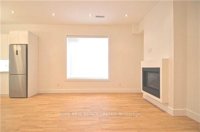 Photo 8 of Unit 6, 427 Crawford Street, Toronto, Palmerston-Little Italy — HOMEH