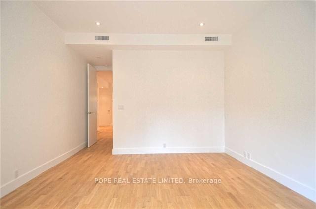 Photo 12 of Unit 6, 427 Crawford Street, Toronto, Palmerston-Little Italy — HOMEH