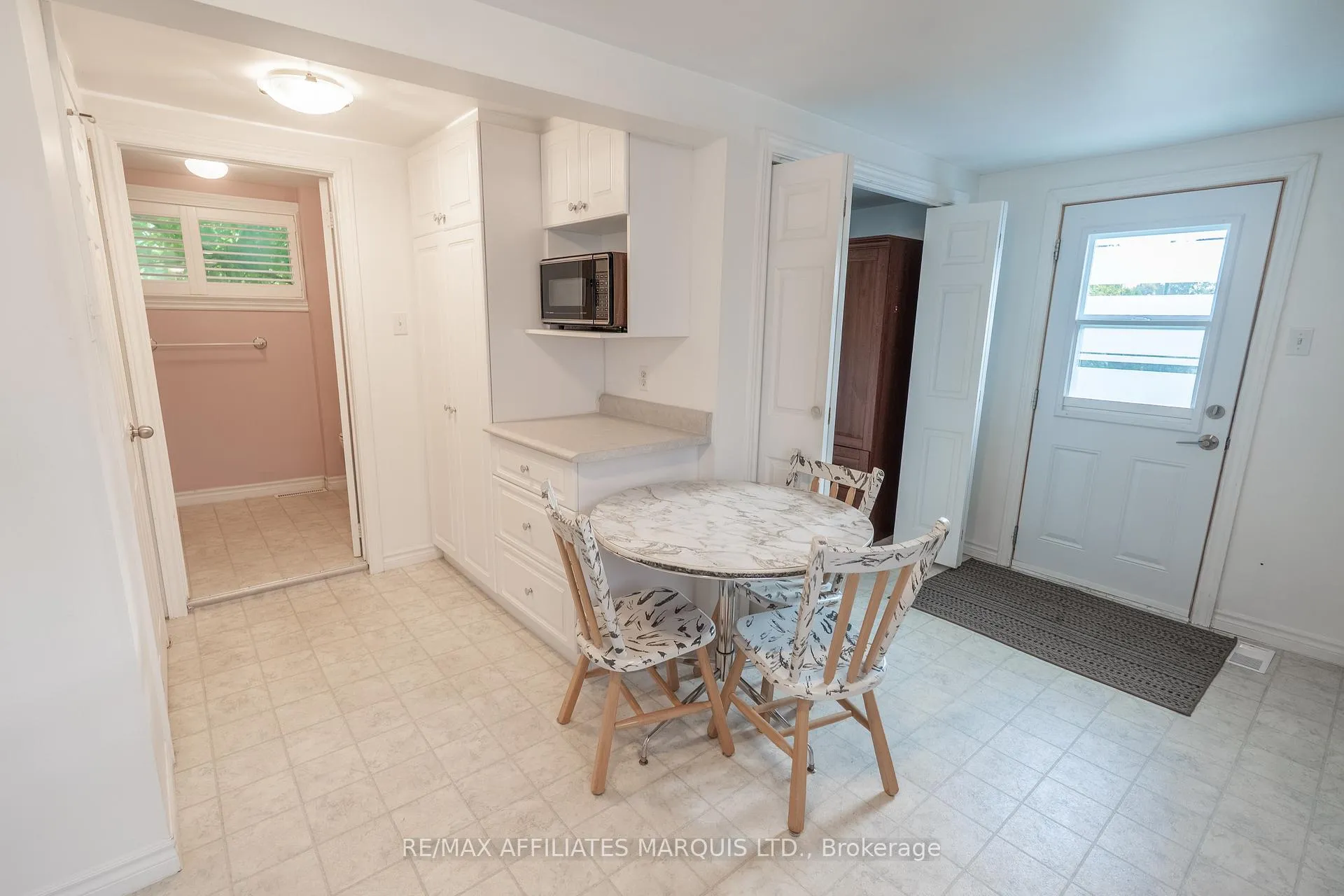 Photo 6 of 1200 Notre Dame Street, Cornwall — HOMEH