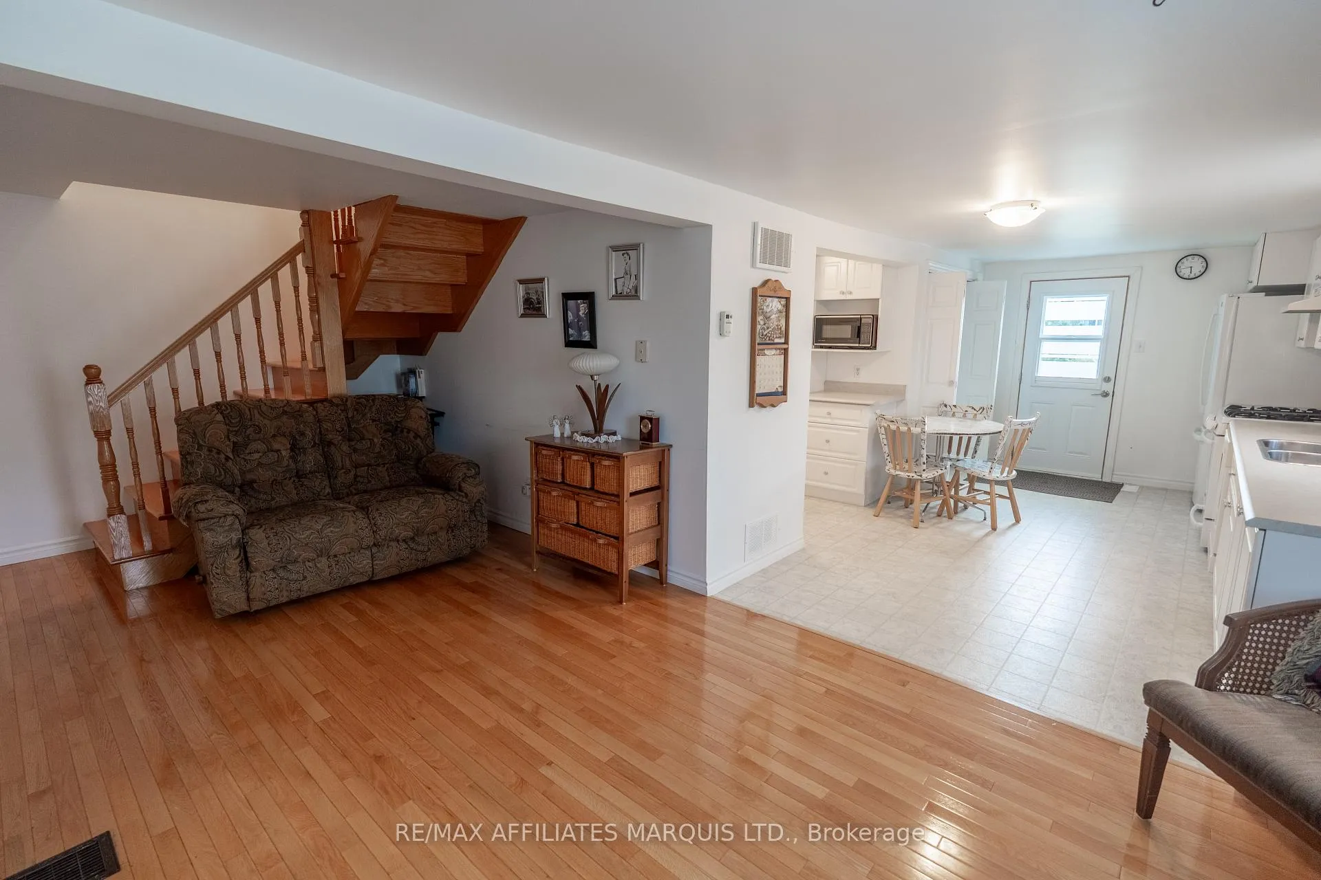 Photo 10 of 1200 Notre Dame Street, Cornwall — HOMEH