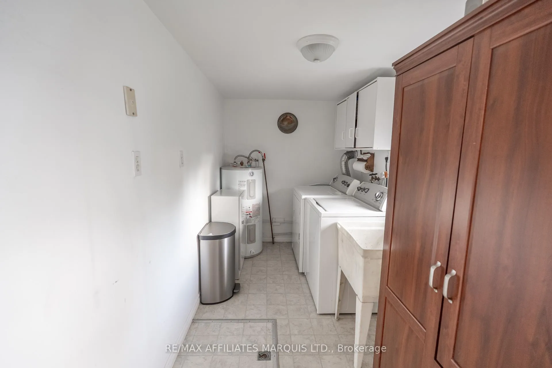 Photo 12 of 1200 Notre Dame Street, Cornwall — HOMEH