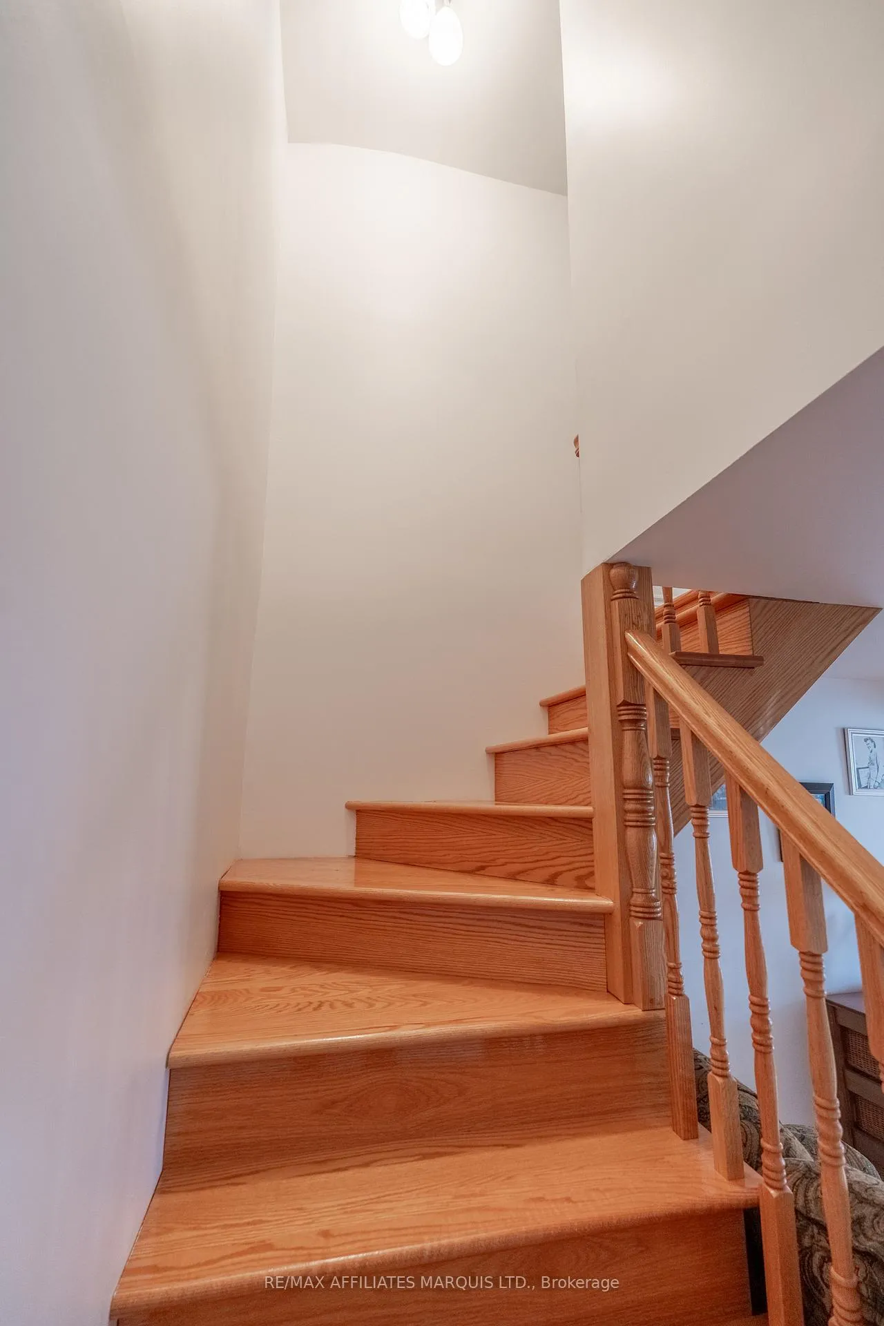Photo 13 of 1200 Notre Dame Street, Cornwall — HOMEH