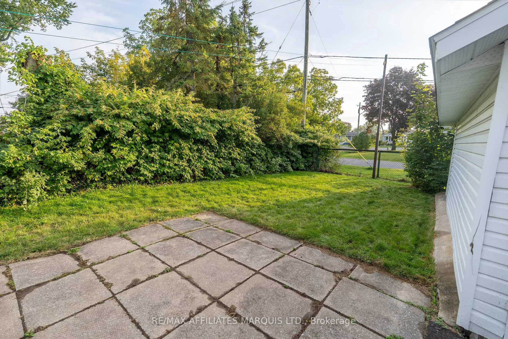 Photo 19 of 1200 Notre Dame Street, Cornwall — HOMEH