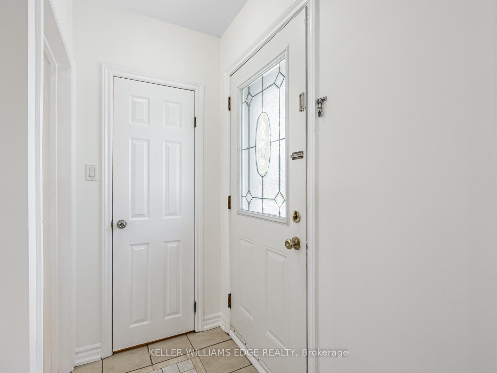Photo 4 of Unit MAIN, 75 Barrymore Road, Scarborough, Bendale — HOMEH