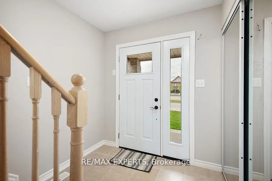 Photo 2 of 2104 Galloway Street, Innisfil, Alcona — HOMEH
