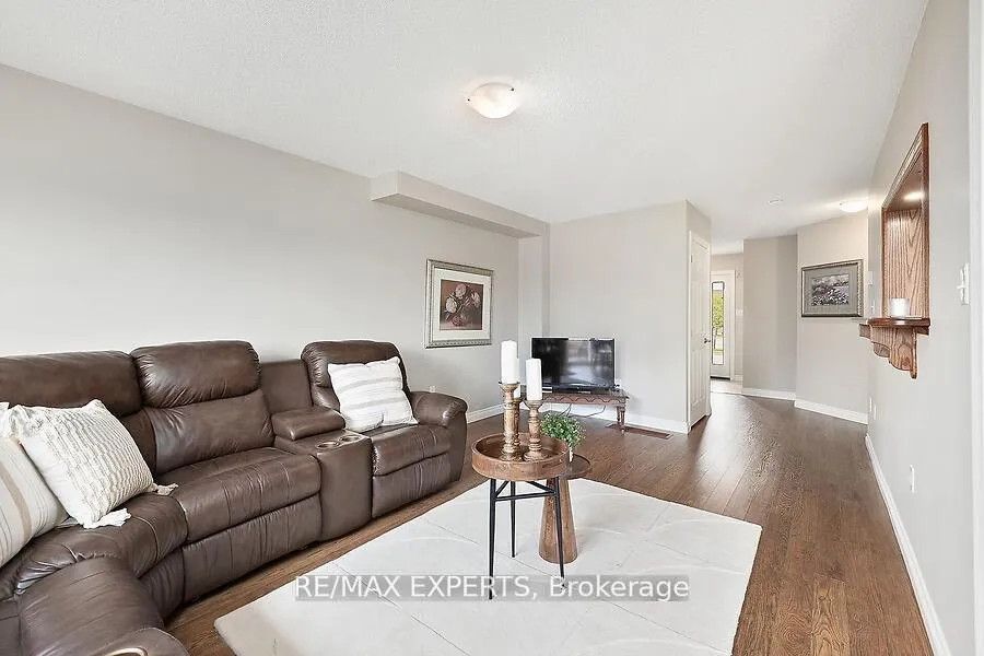 Photo 4 of 2104 Galloway Street, Innisfil, Alcona — HOMEH
