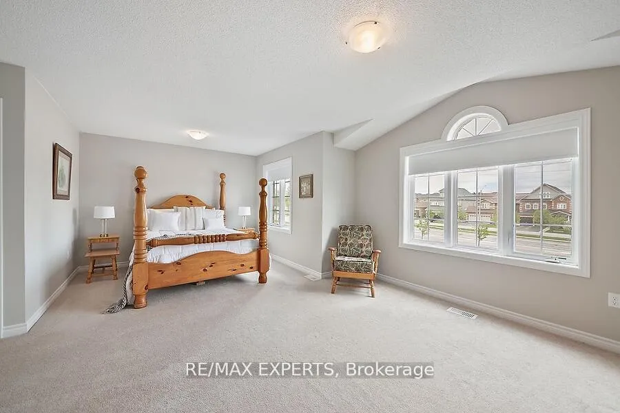 Photo 10 of 2104 Galloway Street, Innisfil, Alcona — HOMEH