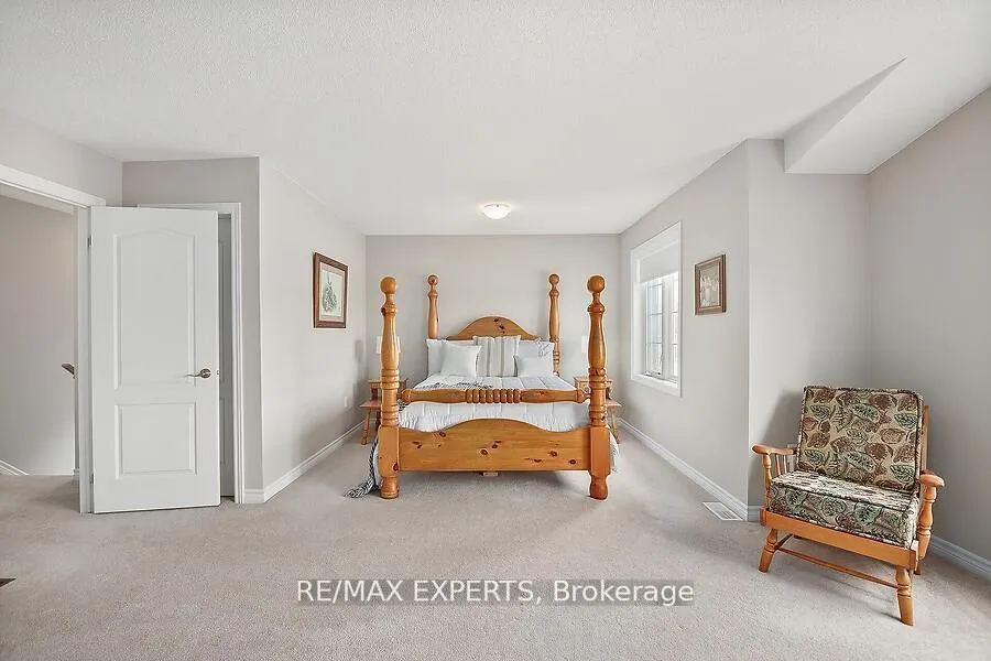 Photo 11 of 2104 Galloway Street, Innisfil, Alcona — HOMEH
