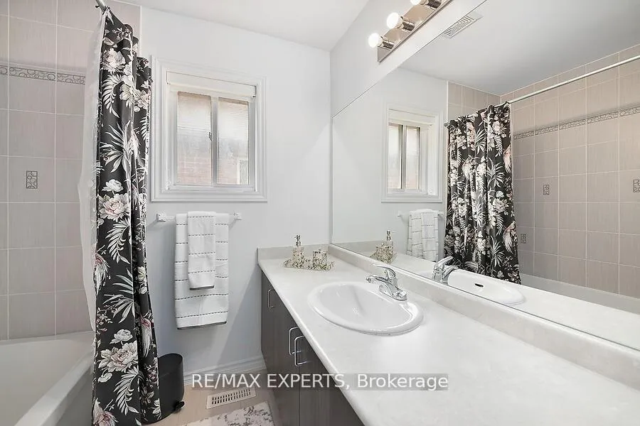 Photo 18 of 2104 Galloway Street, Innisfil, Alcona — HOMEH