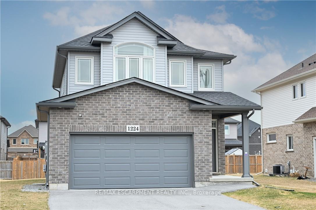 Photo 2 of 1224 Uppers Lane, Thorold, Rolling Meadows — HOMEH