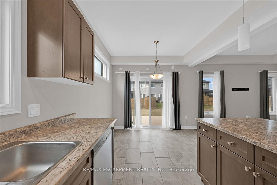 Photo 11 of 1224 Uppers Lane, Thorold, Rolling Meadows — HOMEH