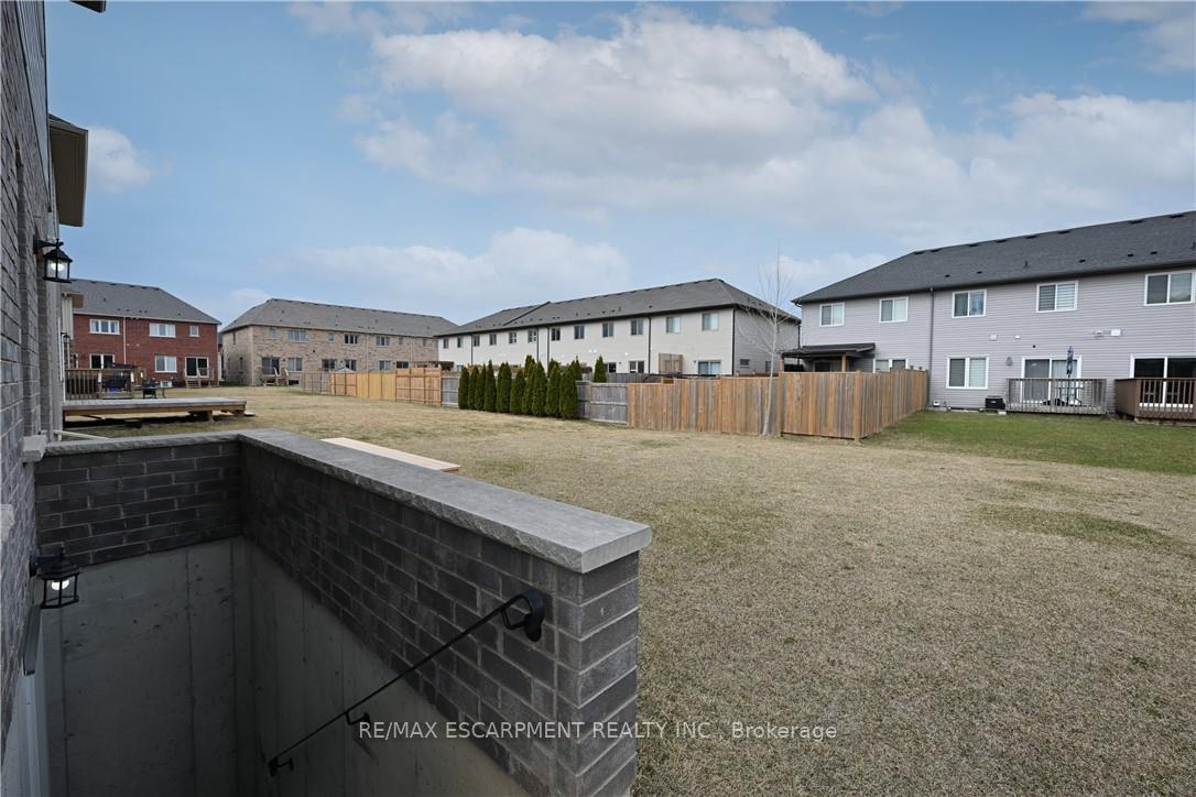 Photo 42 of 1224 Uppers Lane, Thorold, Rolling Meadows — HOMEH