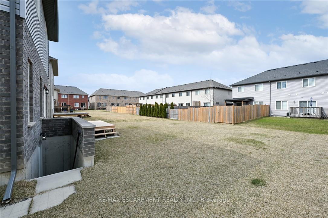 Photo 43 of 1224 Uppers Lane, Thorold, Rolling Meadows — HOMEH