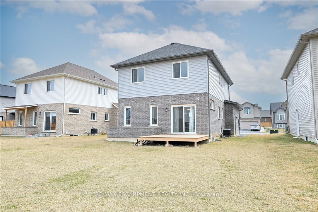Photo 45 of 1224 Uppers Lane, Thorold, Rolling Meadows — HOMEH