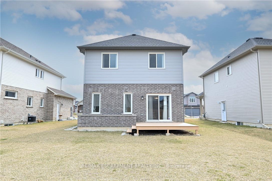 Photo 46 of 1224 Uppers Lane, Thorold, Rolling Meadows — HOMEH