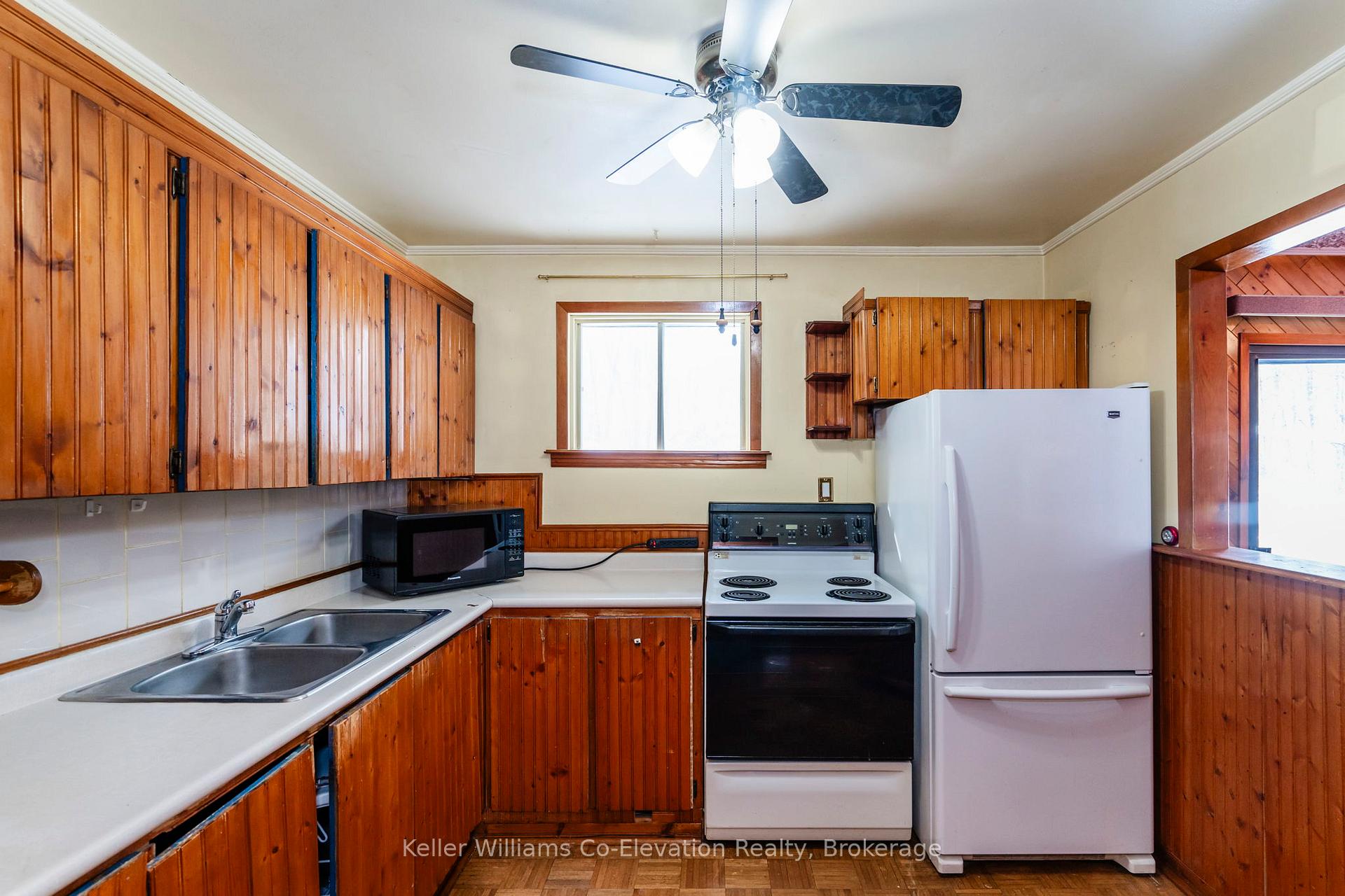 Photo 5 of 2444 Champlain Road, Tiny, Rural Tiny — HOMEH
