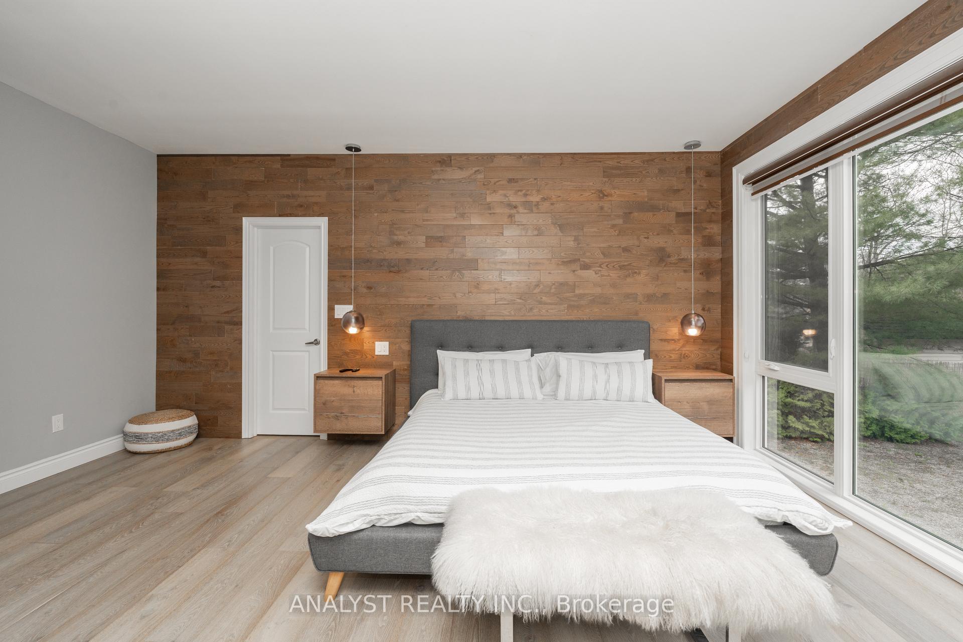 Photo 18 of 30 Lindale Avenue, Tiny, Rural Tiny — HOMEH