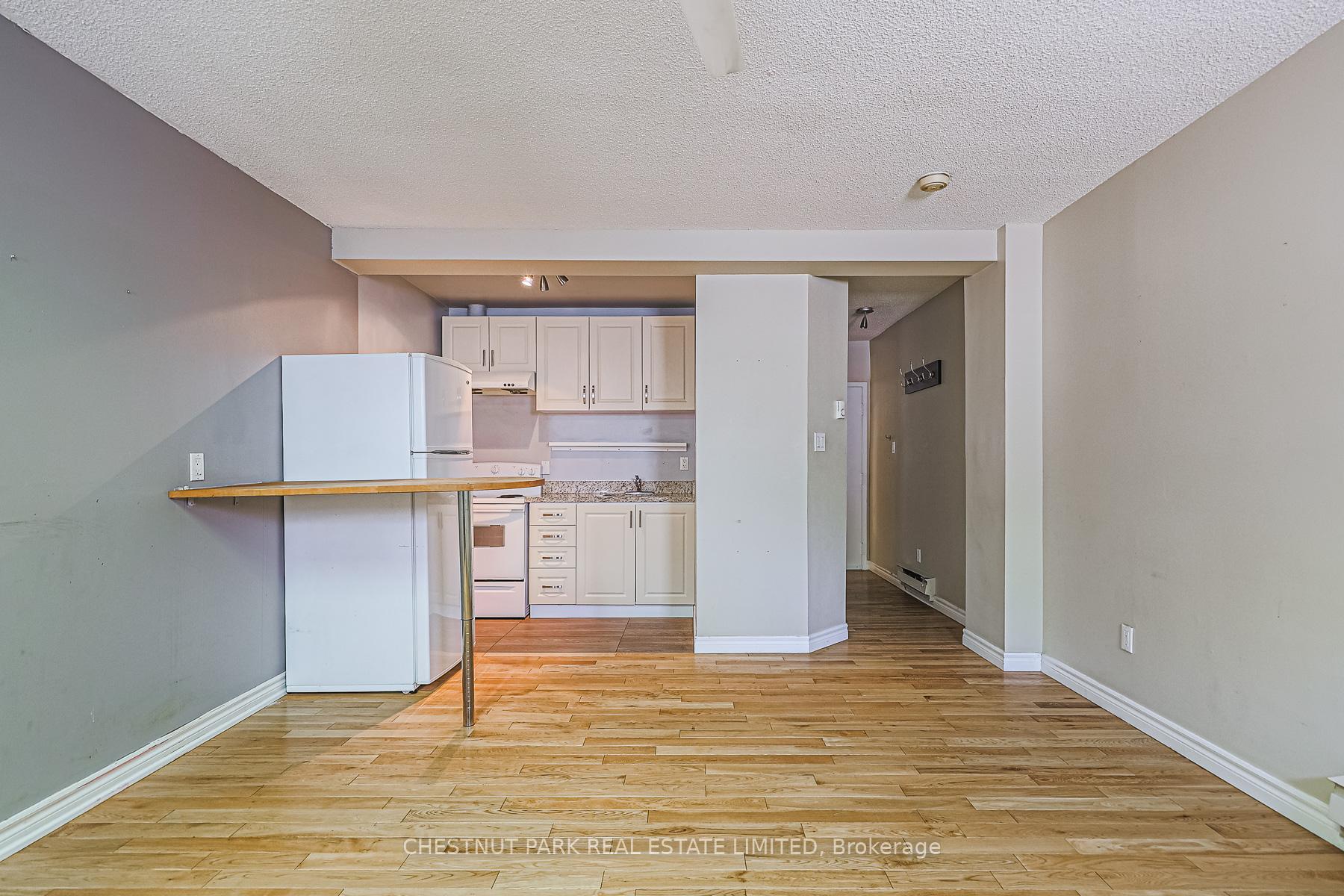 Photo 11 of Unit #2, 648 Queen Street W, Toronto, Trinity-Bellwoods — HOMEH