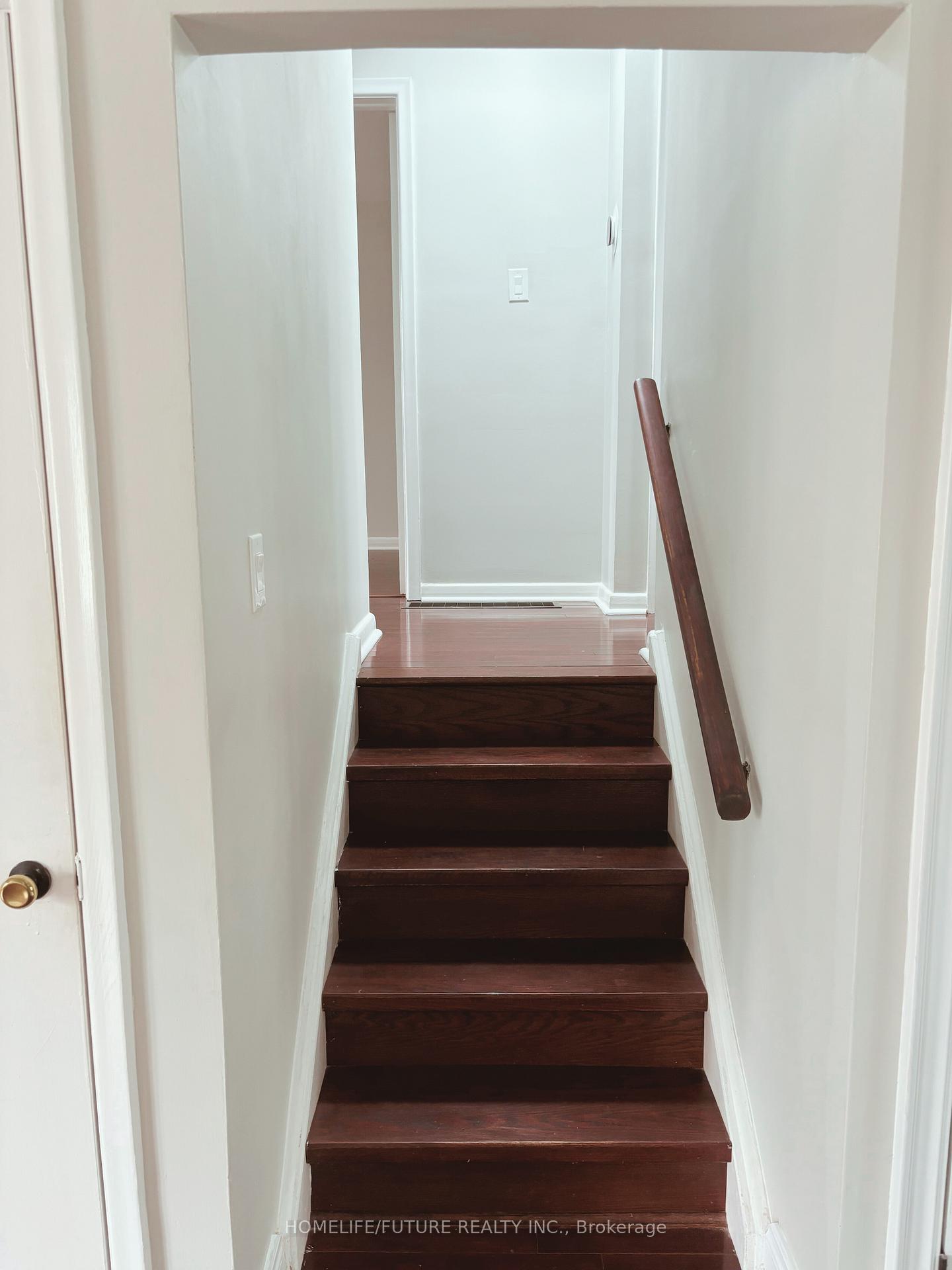 Photo 8 of 87 Pandora Circle, Scarborough, Woburn — HOMEH