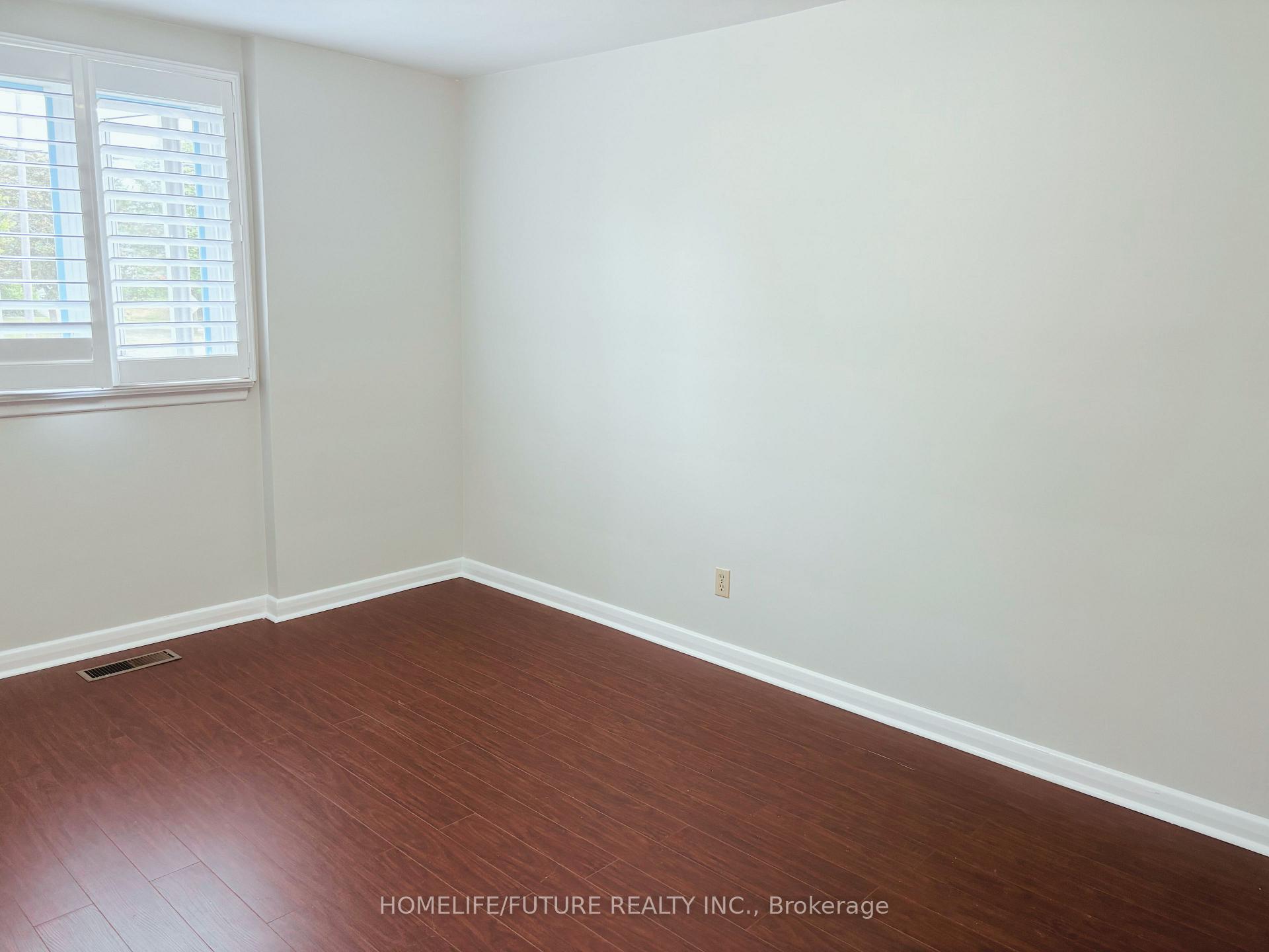 Photo 10 of 87 Pandora Circle, Scarborough, Woburn — HOMEH