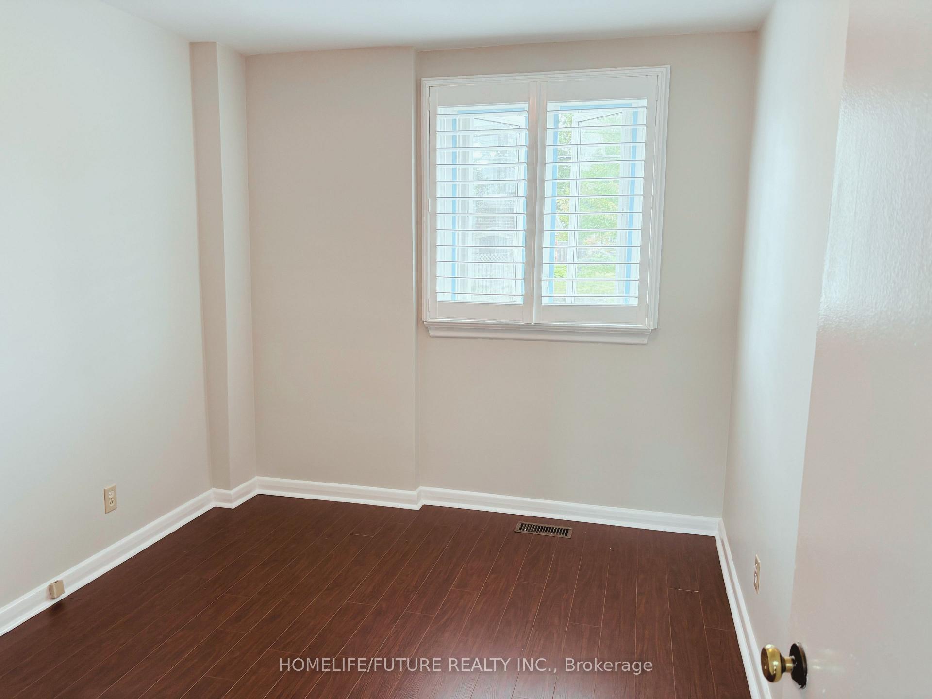 Photo 12 of 87 Pandora Circle, Scarborough, Woburn — HOMEH