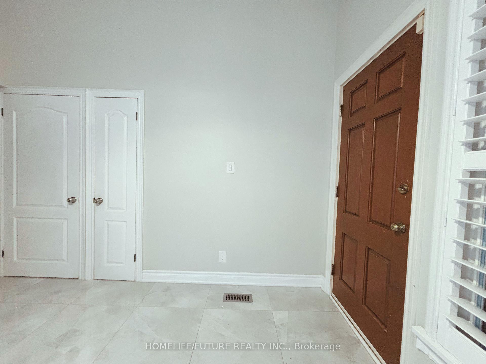 Photo 14 of 87 Pandora Circle, Scarborough, Woburn — HOMEH