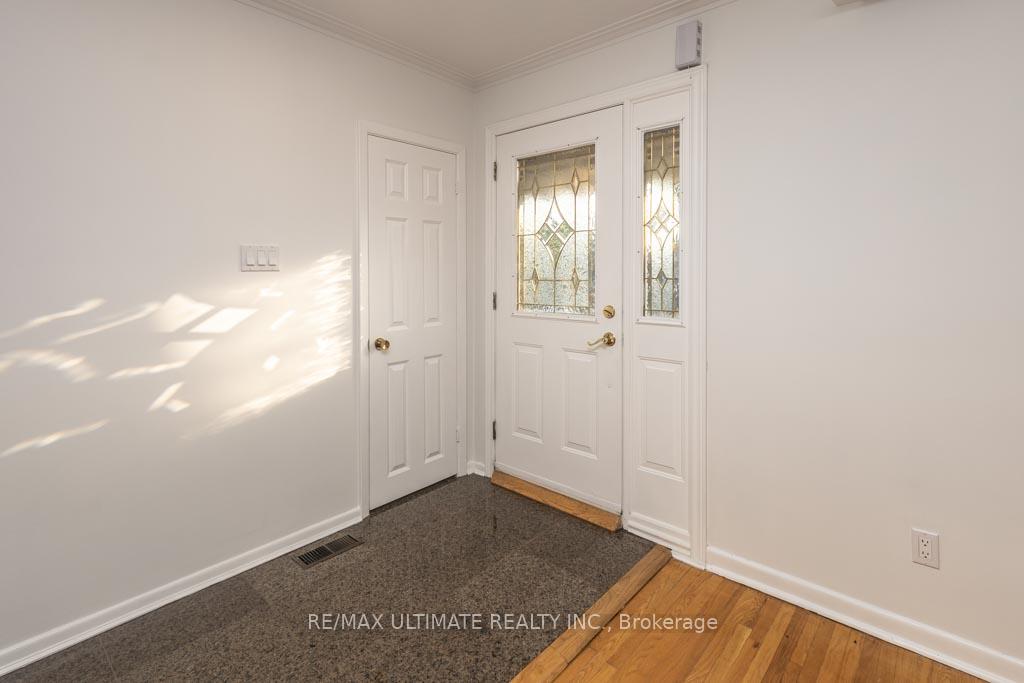 Photo 5 of 21 Doerr Road, Scarborough, Bendale — HOMEH