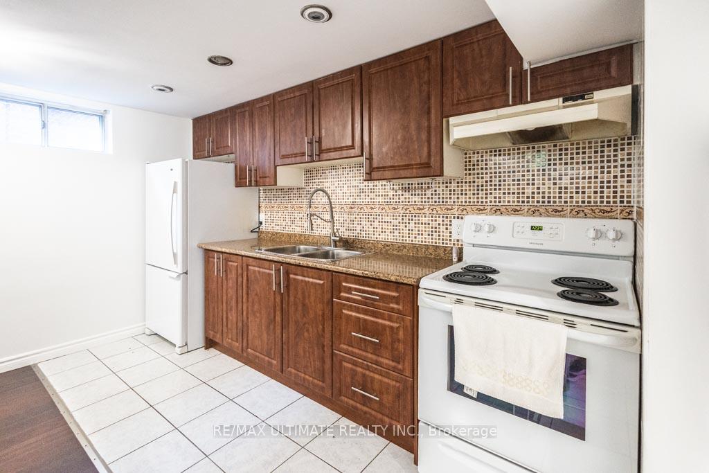 Photo 32 of 21 Doerr Road, Scarborough, Bendale — HOMEH
