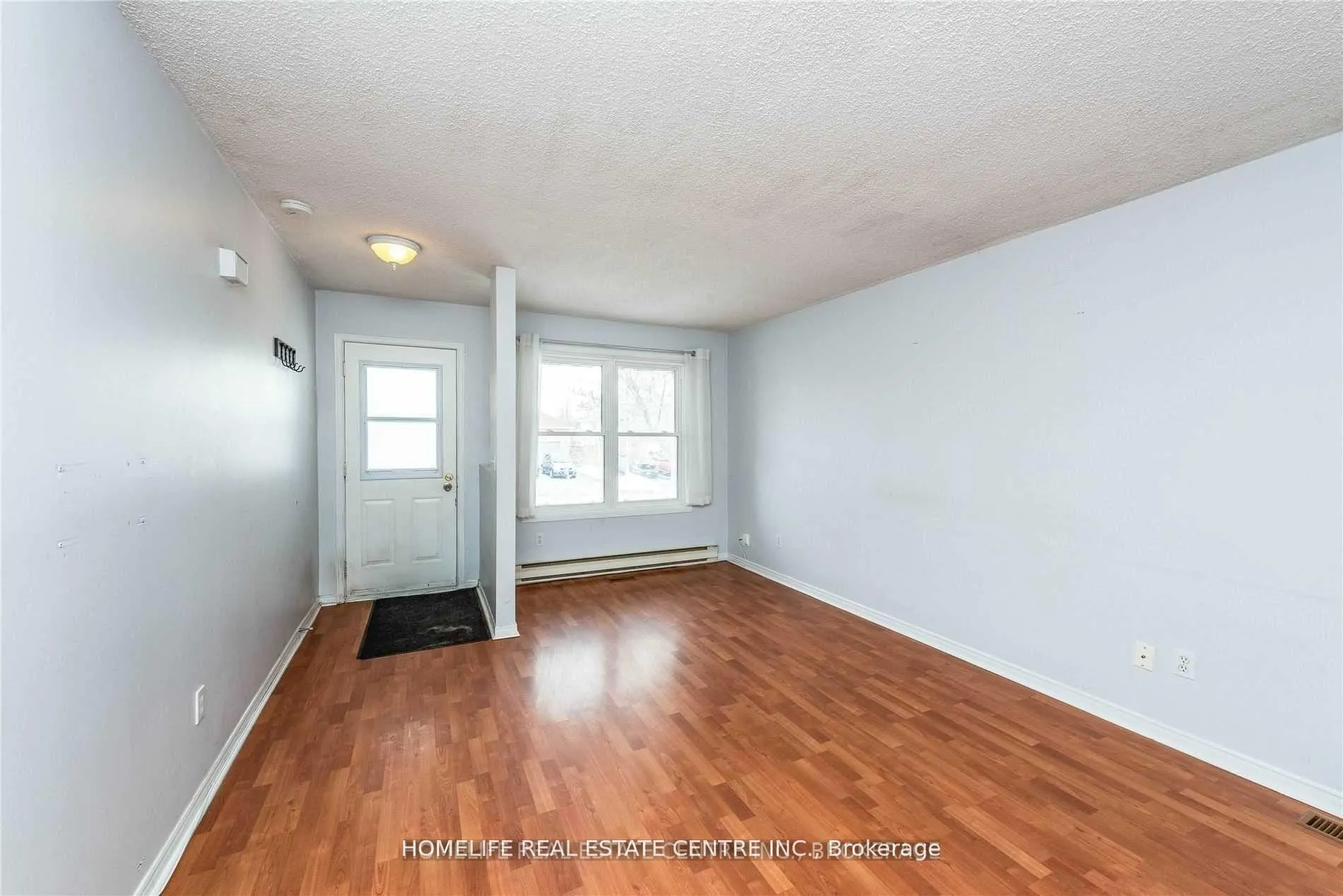 Photo 5 of 79 Hart Boulevard, Clarington, Newcastle — HOMEH
