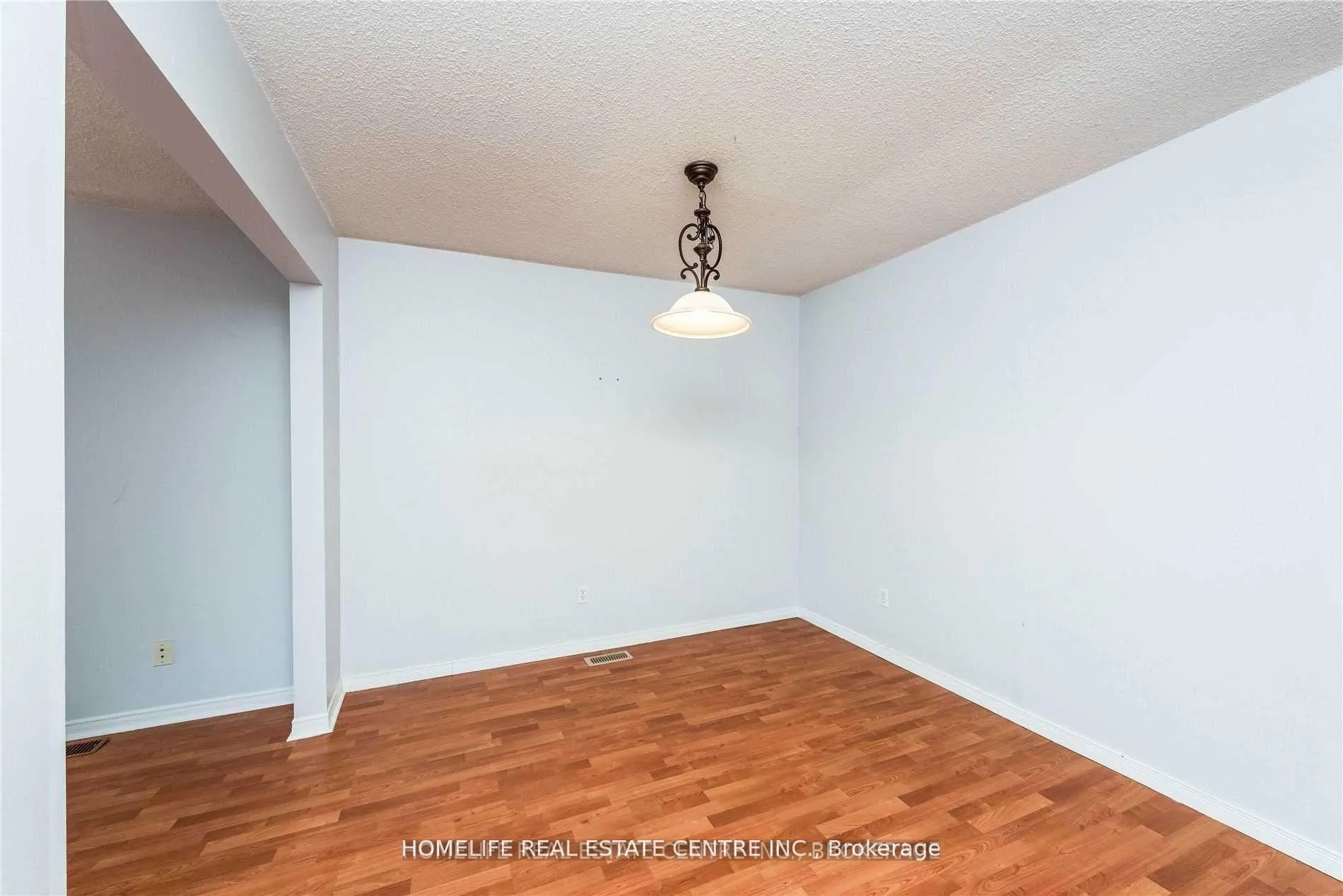 Photo 8 of 79 Hart Boulevard, Clarington, Newcastle — HOMEH
