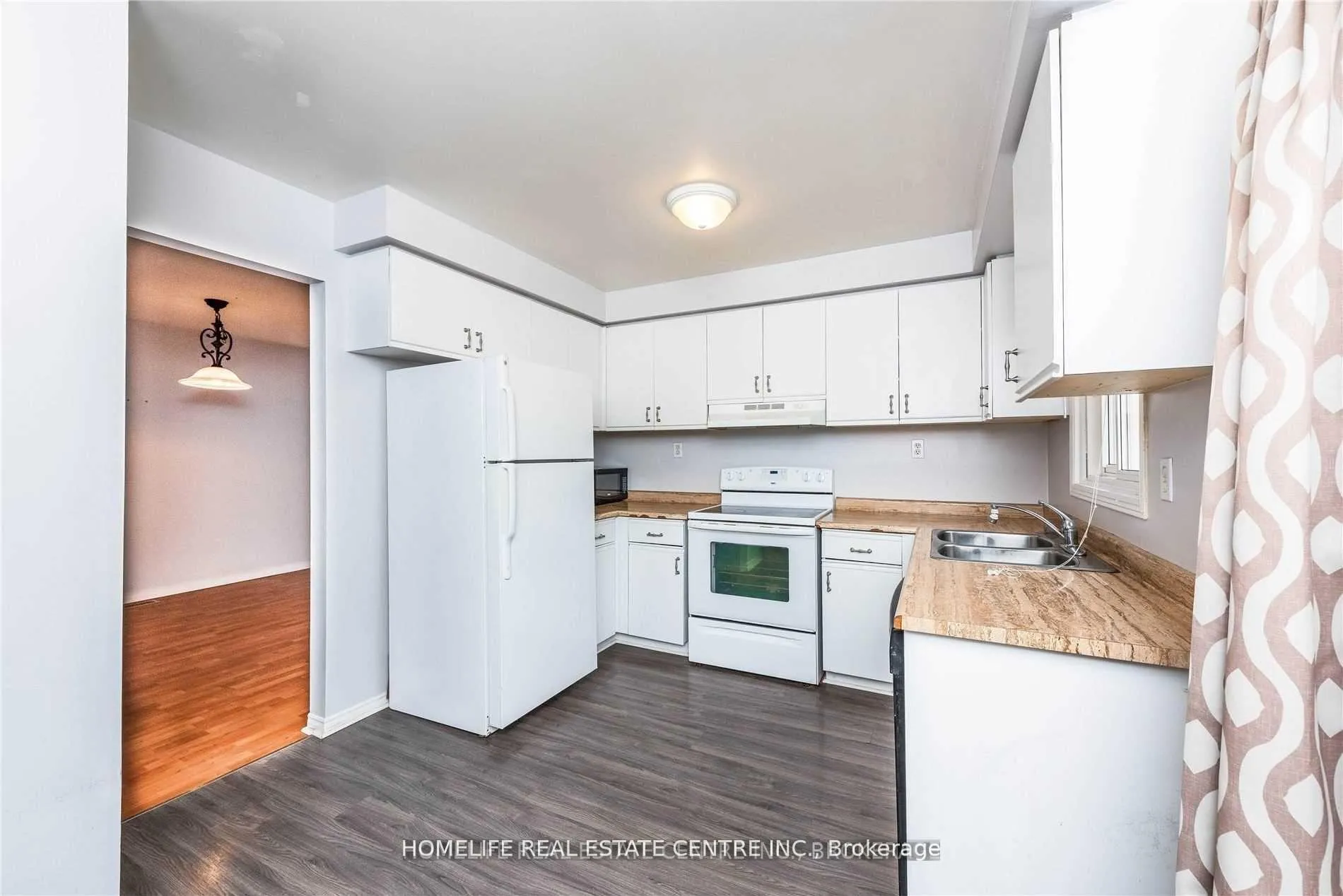 Photo 11 of 79 Hart Boulevard, Clarington, Newcastle — HOMEH