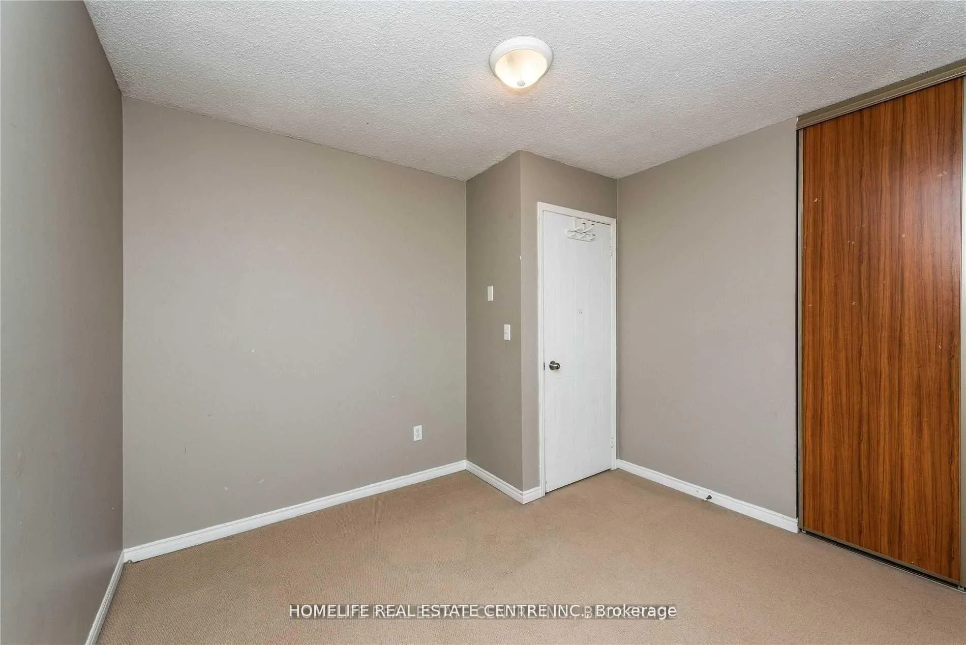 Photo 22 of 79 Hart Boulevard, Clarington, Newcastle — HOMEH