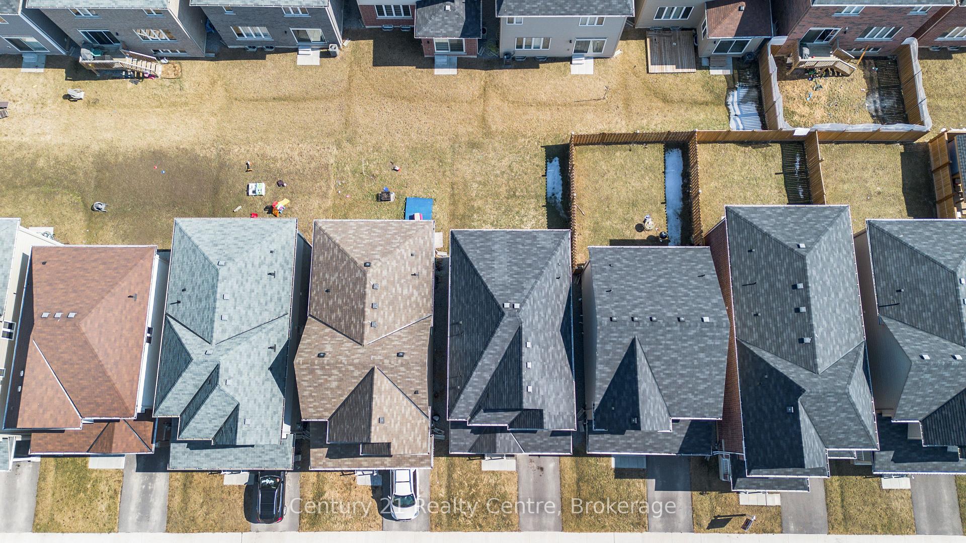 Photo 2 of 57 Esther Crescent, Thorold, Hurricane/Merrittville — HOMEH