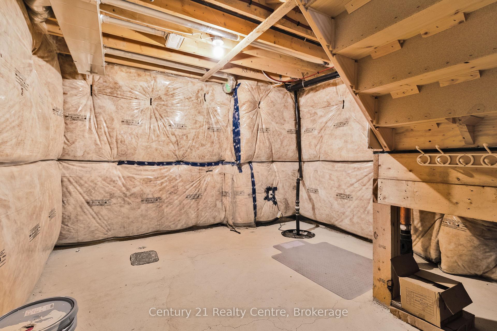 Photo 33 of 57 Esther Crescent, Thorold, Hurricane/Merrittville — HOMEH