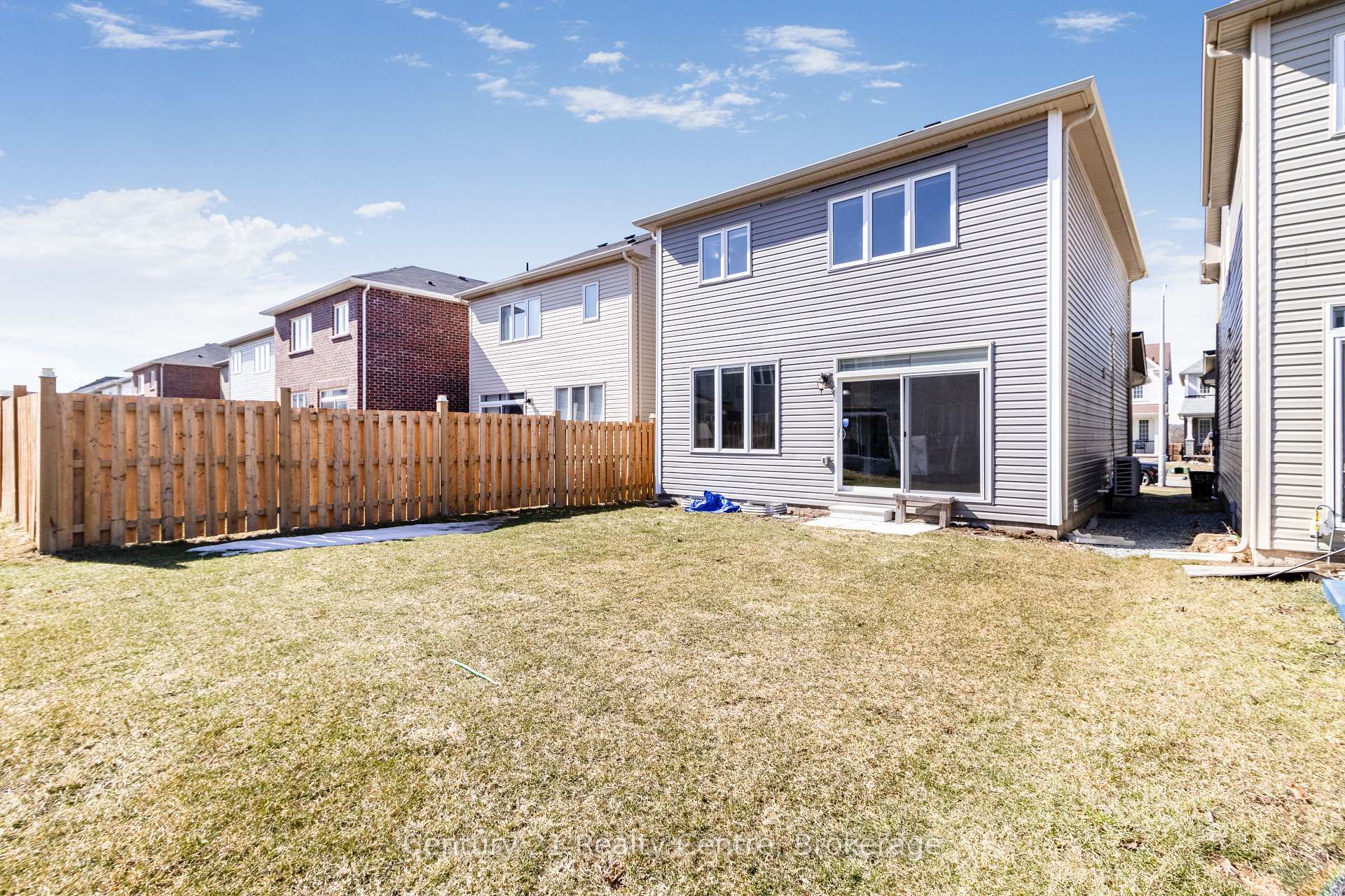 Photo 34 of 57 Esther Crescent, Thorold, Hurricane/Merrittville — HOMEH