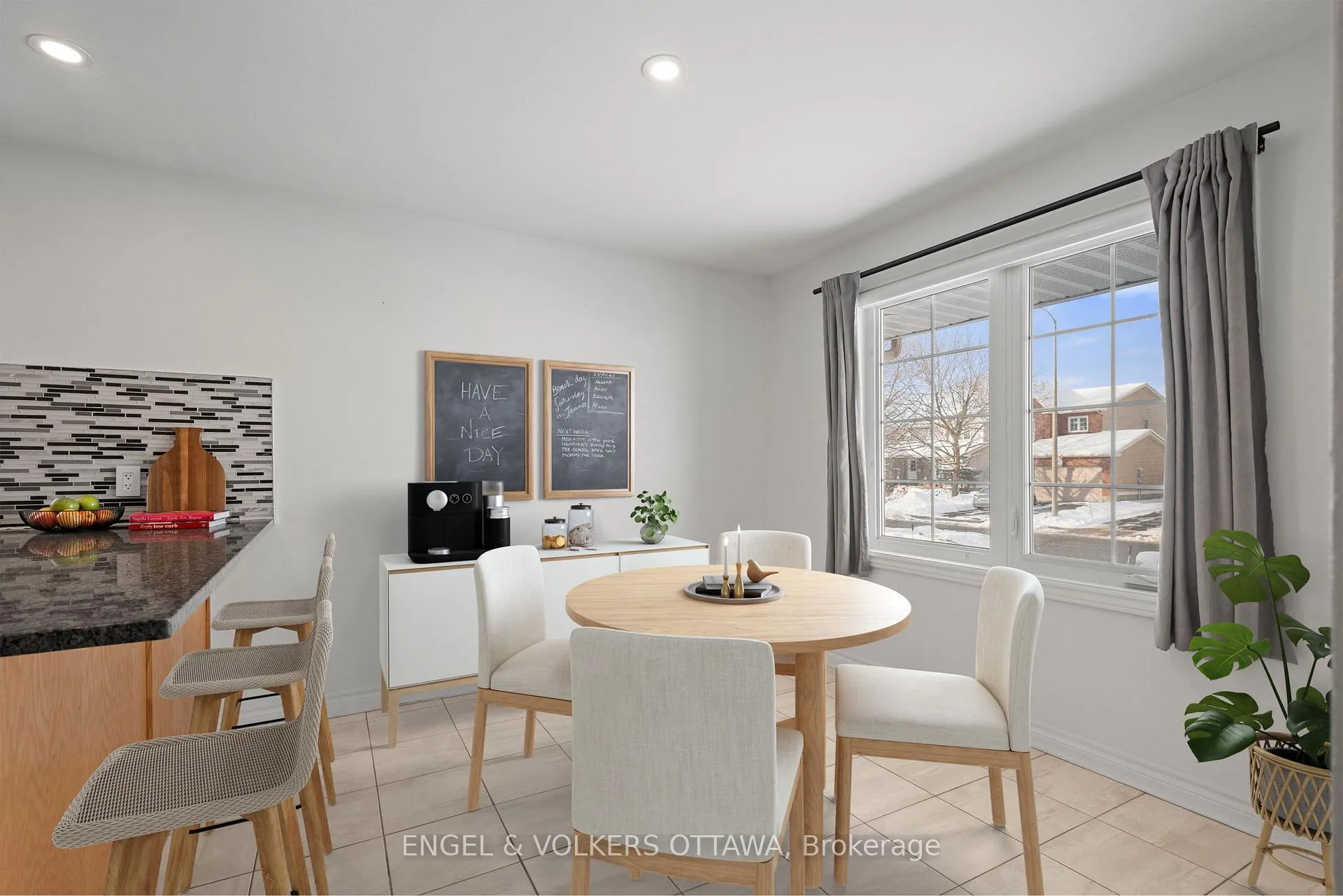 Photo 30 of 2060 Gardenway Drive, Ottawa, Fallingbrook/Gardenway South — HOMEH