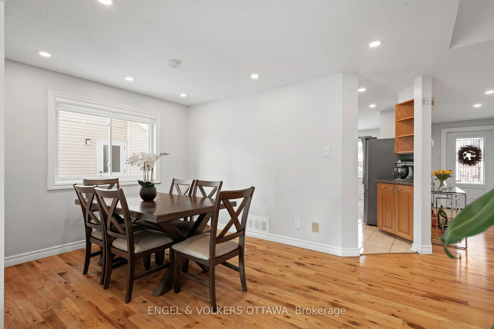 Photo 44 of 2060 Gardenway Drive, Ottawa, Fallingbrook/Gardenway South — HOMEH