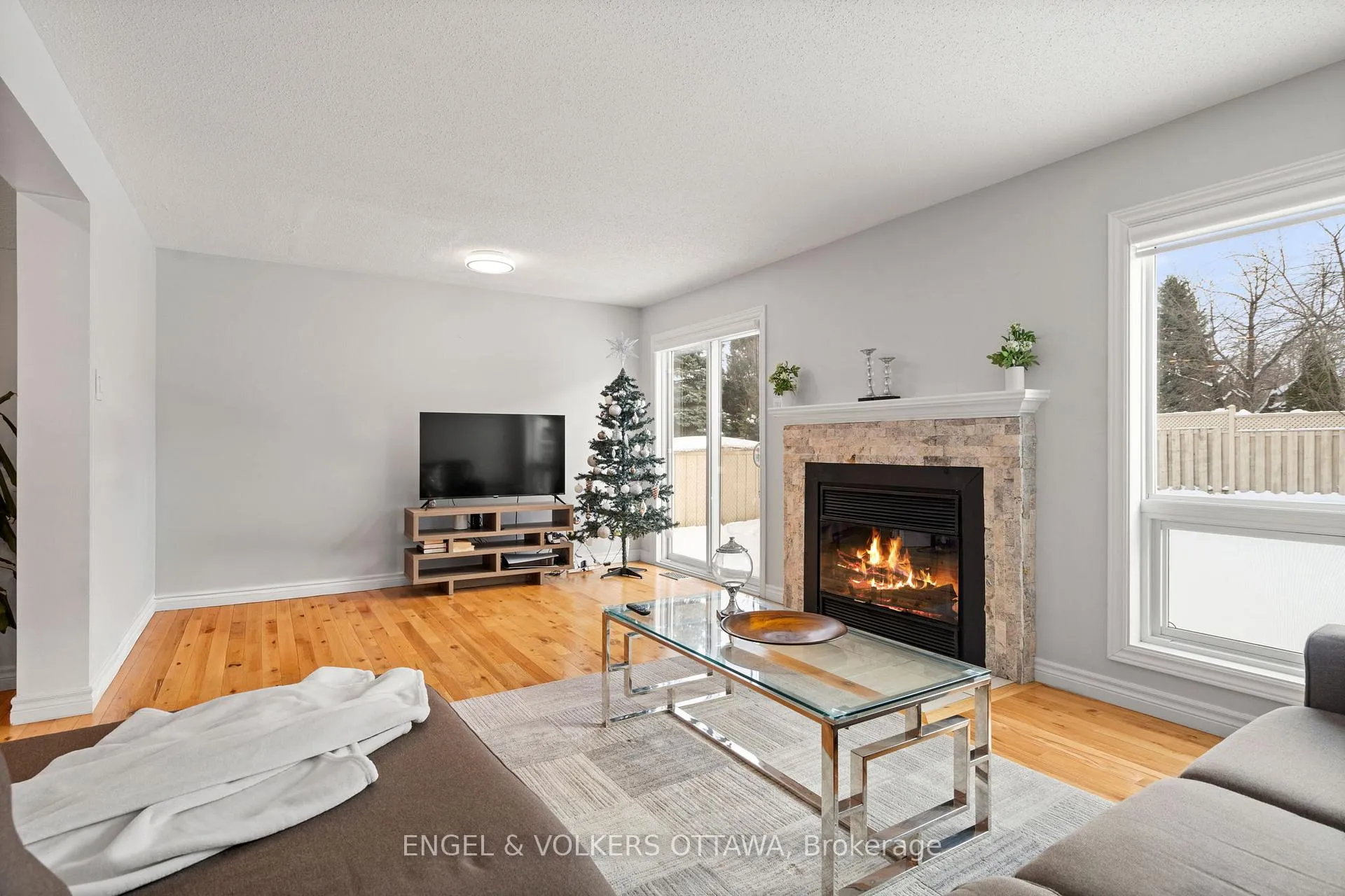 Photo 54 of 2060 Gardenway Drive, Ottawa, Fallingbrook/Gardenway South — HOMEH