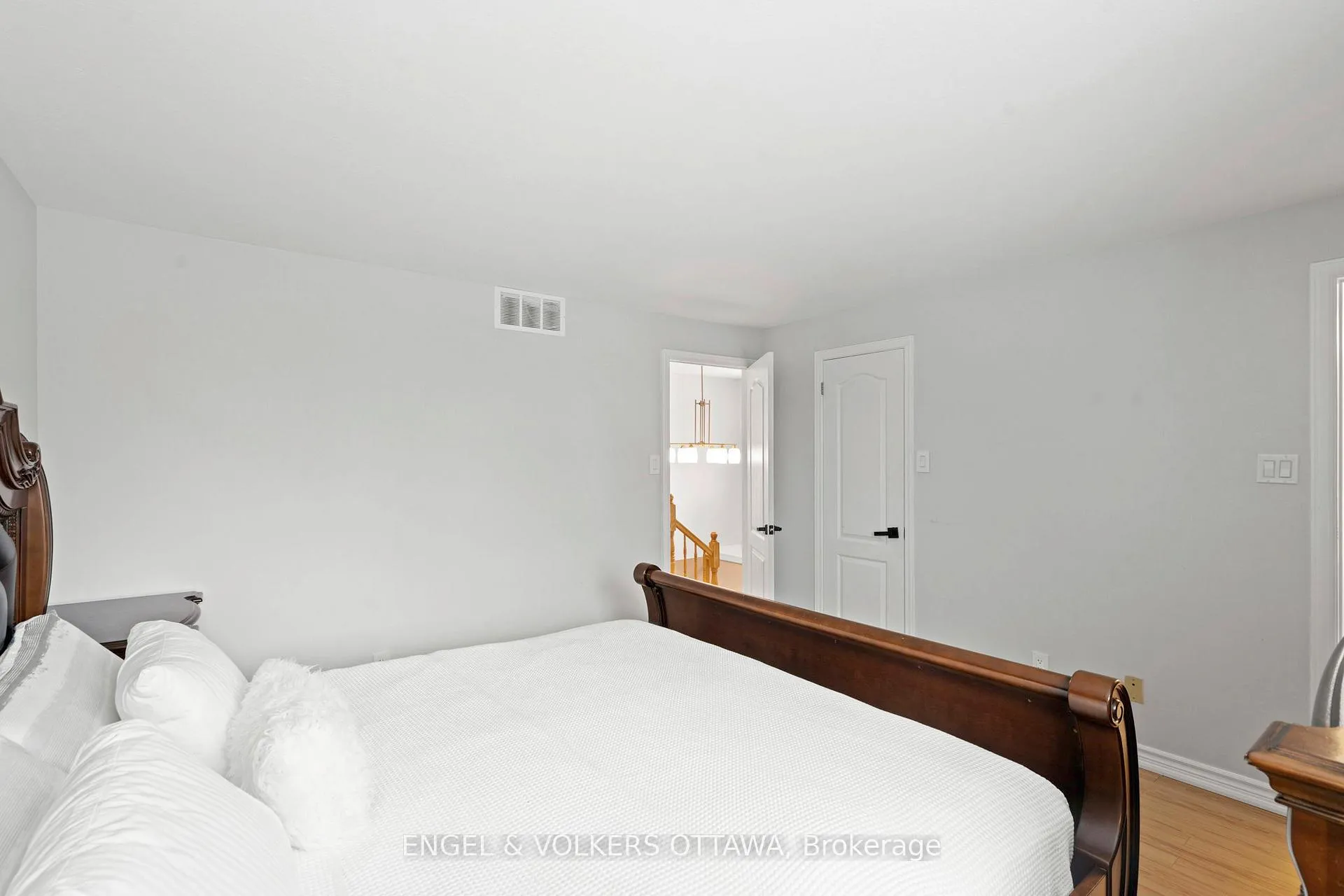 Photo 72 of 2060 Gardenway Drive, Ottawa, Fallingbrook/Gardenway South — HOMEH