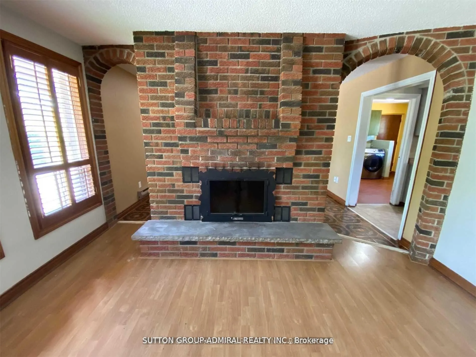 Photo 11 of 10623 Clarkway Drive, Brampton, Brampton East — HOMEH