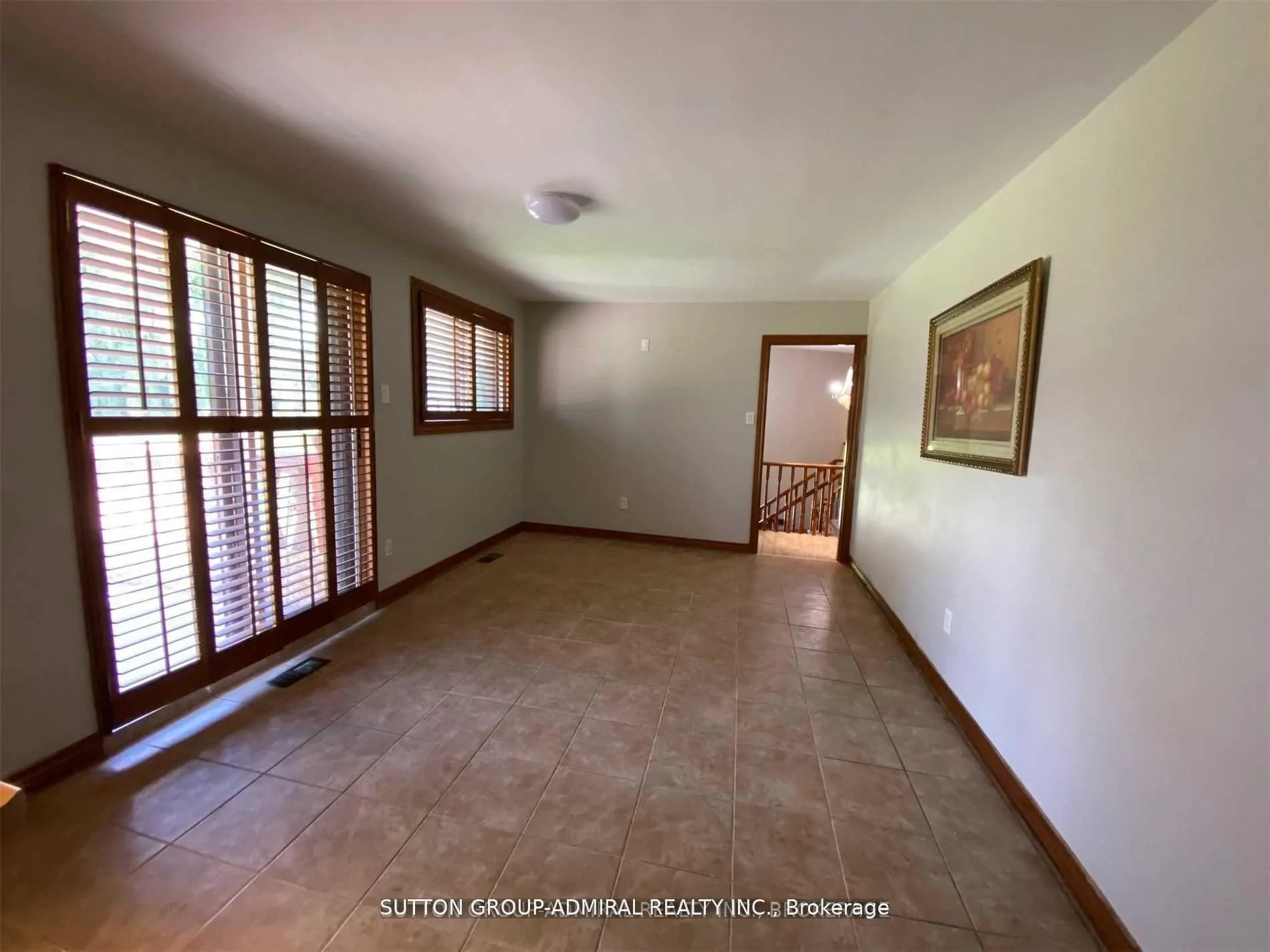 Photo 13 of 10623 Clarkway Drive, Brampton, Brampton East — HOMEH