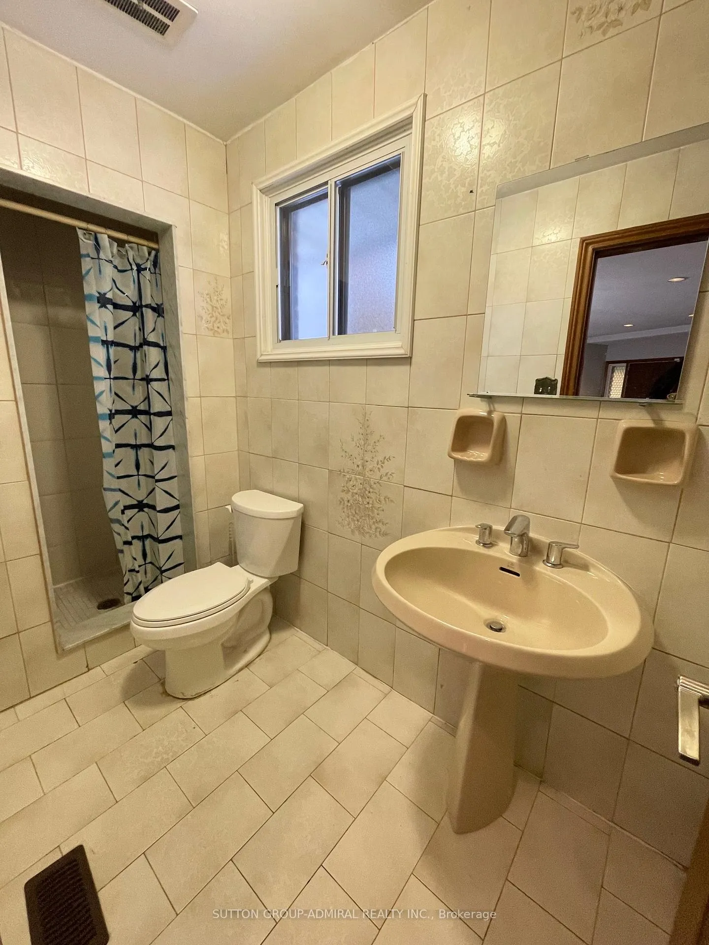 Photo 38 of 10623 Clarkway Drive, Brampton, Brampton East — HOMEH